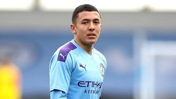 Ian Carlo Poveda podría jugar su primer partido en Champions League.