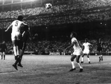 Chés y madridistas se enfrentaron en la temporada 71-72 en la Copa del Generalísimo. En la imagen, Amancio.