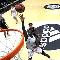 Ndiaye, futuro blanco, explota en Europa: 30+15 y... ¡45 de valoración!