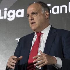 Tebas cita con urgencia a los clubes el lunes: meditan paralizar la primera jornada de Liga