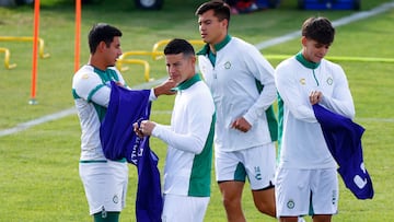 LEON, MEXICO - JANUARY 14: James Rodriguez (2L) of Leon looks on during a training presentation as a new player of Club Leon at Leon Stadium on January 14, 2025 in Leon, Mexico. (Photo by Leopoldo Smith/Getty Images)