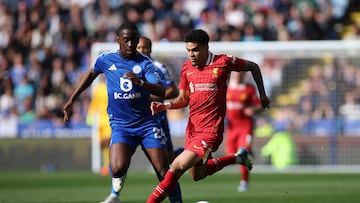 Liverpool, con Luis Díaz, gana y queda a un triunfo del título