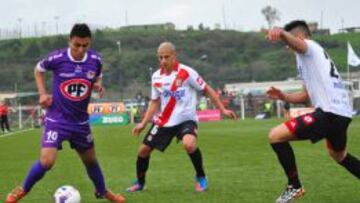 Curicó Unido goleó a domicilio a Concepción.
