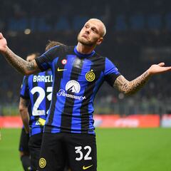 Golazo antológico de Dimarco y liderato