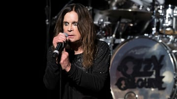 FILE PHOTO: Musician Ozzy Osbourne performs at the 10th Annual MusiCares MAP Fund Benefit concert at Club Nokia in Los Angeles, California May 12, 2014. REUTERS/Mario Anzuoni (UNITED STATES - Tags: ENTERTAINMENT)/File Photo