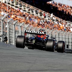 Verstappen incendia Zandvoort