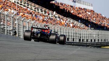 Max Verstappen (Red Bull RB16B). Zandvoort, Pa&iacute;ses Bajos. F1 2021.