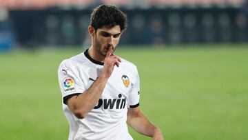 Guedes, tras marcar su gol. 