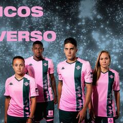 El Betis presenta su tercera equipación: será de color rosa
