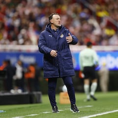 Gabriel Milito advierte: “Cuidado con los elogios desmedidos”