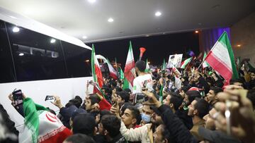 Irán regresó después de quedar eliminado en Fase de Grupos, pero en algunas ciudades celebraron la derrota ante Estados Unidos.