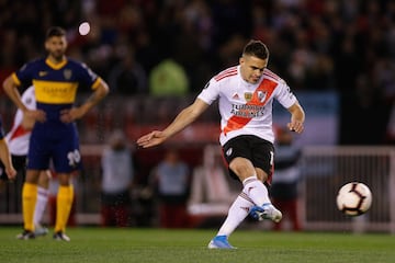 El delantero colombiano abrió el marcador en el partido de ida de las semifinales de la Copa Libertadores entre River Plate y Boca Juniors.