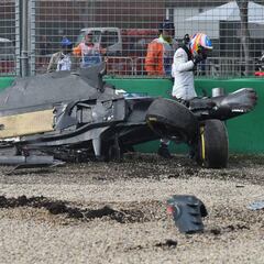 Alonso walks away from 310km/h crash in Australia