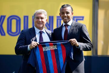 Presentación de Jules Koundé como nuevo jugador del Barcelona.