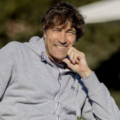 Julio Salinas: "Johan Cruyff era Julio Verne, un innovador"