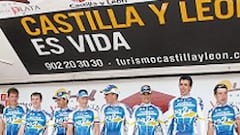 El Ag2r gana la crono por equipos y Goubert es líder