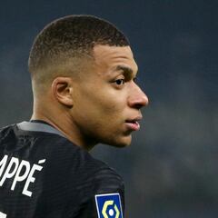 Kylian Mbappé in PSG squad for Real Madrid clash