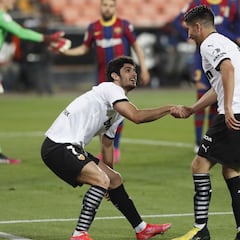 La planificación del Valencia pasa por la venta de Guedes