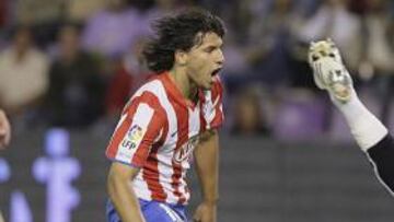<b>AGÜERO NO BASTÓ.</b> La presencia de Agüero en la segunda parte no pudo impedir la derrota del Atlético.