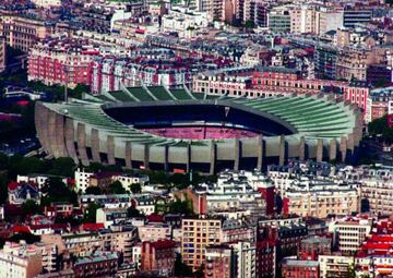 España alcanzó la final de la Eurocopa de Francia 1984 donde fue derrotada por los anfitriones (2-0), pero dejando en la cuneta a selecciones como Alemania, Portugal y Dinamarca. Un error de Arconada (se le escurrió el balón por debajo de su cuerpo tras el lanzamiento de una falta de Platini) comenzó a desvanecer el sueño de recuperar el cetro europeo 20 años después de 1964.

