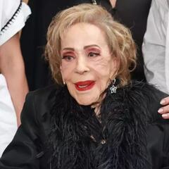 Silvia Pinal en estado crítico, familiares se reúnen en el hospital