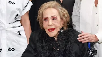 Silvia Pinal en estado crítico, familiares se reúnen en el hospital