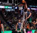 El Unicaja saca músculo ante un Baskonia fundido