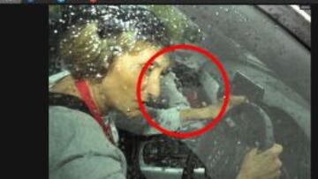 El 'Daily Mirror' captó la salida de De Gea, que intentó ocultarse de esta extraña manera.