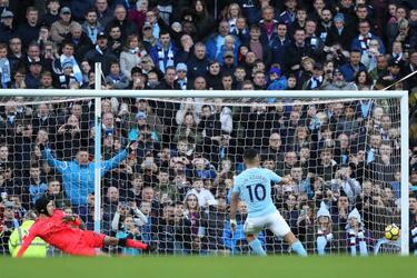 Man City keep up winning streak with victory over Arsenal