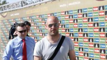 Reina, a su llegada a la concentración de la selección española.