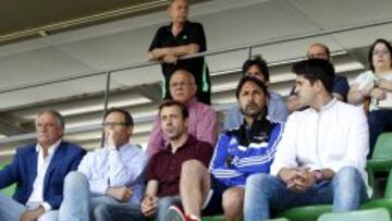 Paco de Miguel en el centro de la imagen