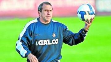 <b>SUMA Y SIGUE. </b>Víctor quiere celebrar el partido 200 con una victoria.