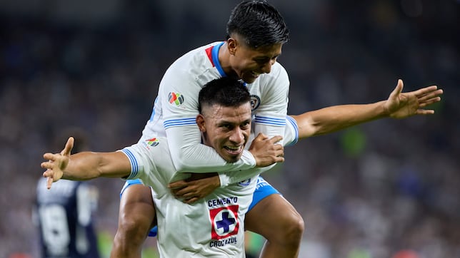 Cruz Azul goleó a Rayados a domicilio y son líderes generales