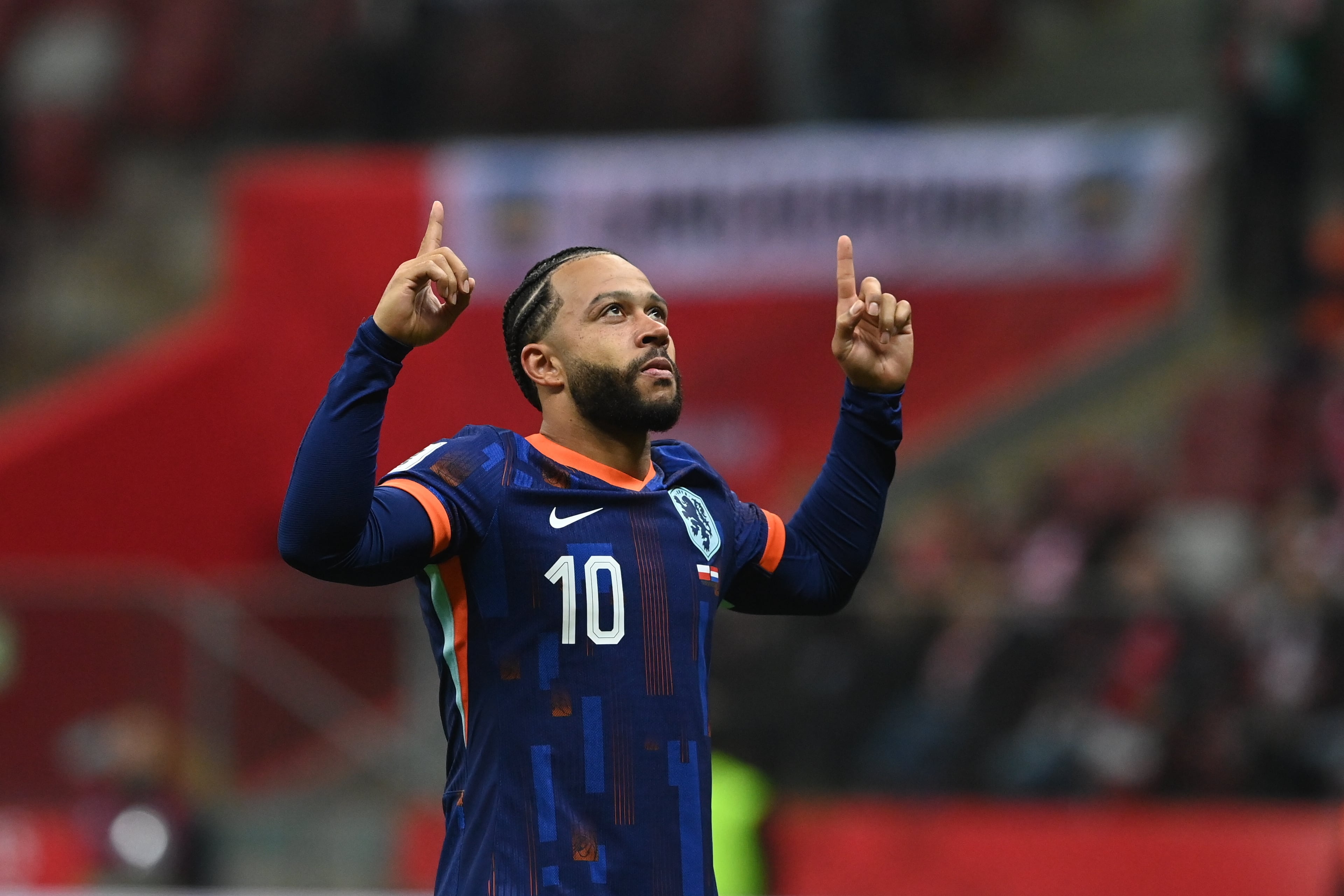 Depay evita un susto