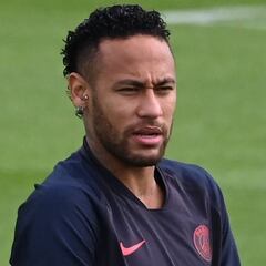 Leonardo, sobre la negociación con el Barça por Neymar: "No hay nada avanzado..."