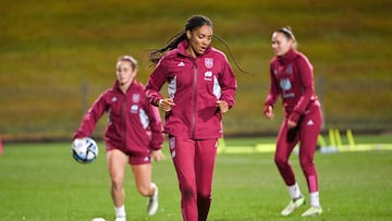 Salma Paralluelo durante un entrenamiento.