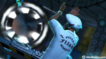 Captura de pantalla - dj_hero_grandmaster_flash_hands_raised.jpg