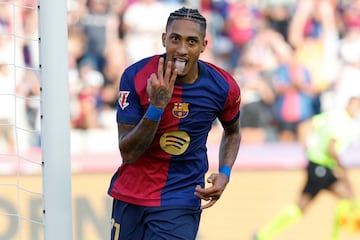 El brasile?o hace hat-trick y deslumbra el estadio ol¨ªmpico Montjuic.