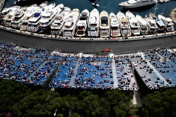 Primera sesi車n de entrenamiento en el circuito de Montecarlo
