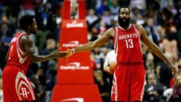 Harden (42+9+7) gana el duelo de cracks a Wall (26+9+12)