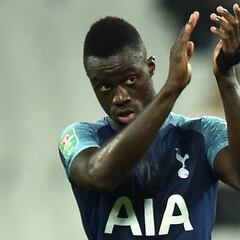 Dávinson, titular en el triunfo del Tottenham en Copa de la Liga