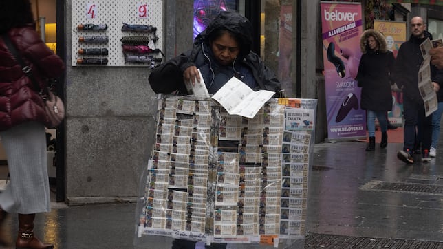 Ni 22 ni 25 euros: este es el importe máximo al que se puede vender un décimo de la Lotería de Navidad con autorización de SELAE