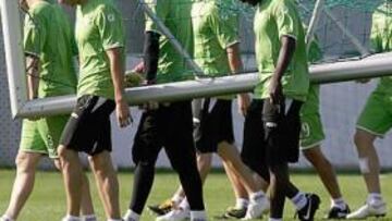 La plantilla bética está muy unida en este tramo final de Liga