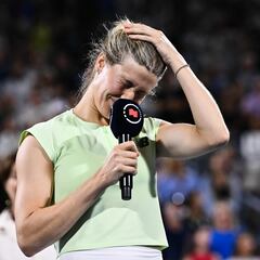 Bouchard dice adiós al tenis