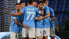Lazio�s Spanish forward Luis Alberto (C) celebrates with teammates after scoring the opening goal  during the UEFA Europa League Group F first leg football match between SS Lazio and Feyenoord Rotterdam at the Olympic stadium in Rome on September 8, 2022. (Photo by Vincenzo PINTO / AFP)