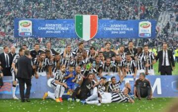 Juventus celebra el título en casa. 