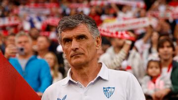 Soccer Football - LaLiga - Sevilla v Real Madrid - Ramon Sanchez Pizjuan, Seville, Spain - May 27, 2023 Sevilla coach Jose Mendilibar  during the match REUTERS/Marcelo Del Pozo