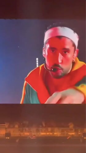 Bad Bunny rinde homenaje a Pelé