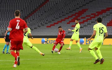 3-0. Corentin Tolisso anotó el tercer gol.