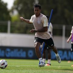 Tapia tiene pie y medio fuera del Celta